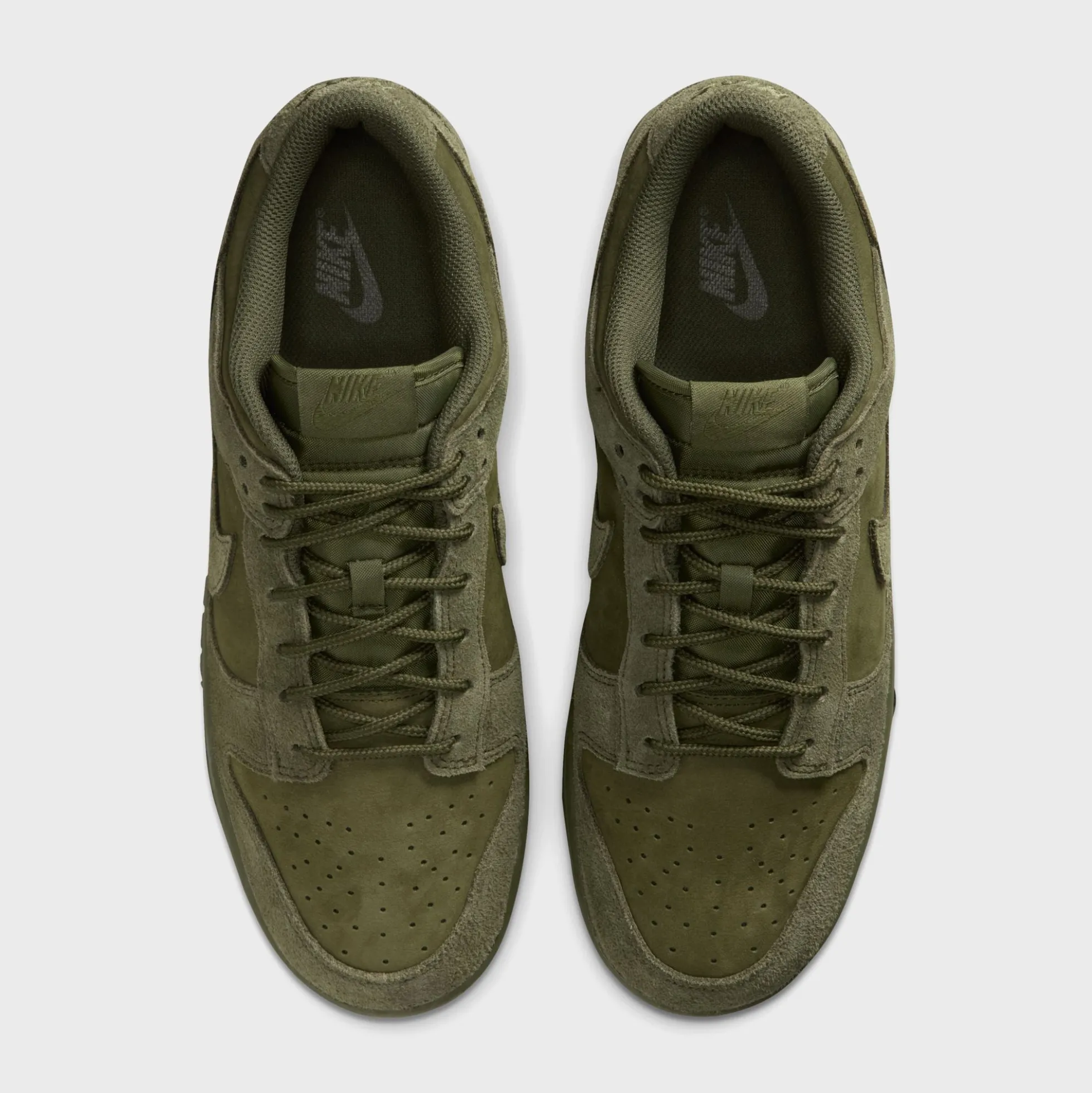 Dunk Low Retro SE