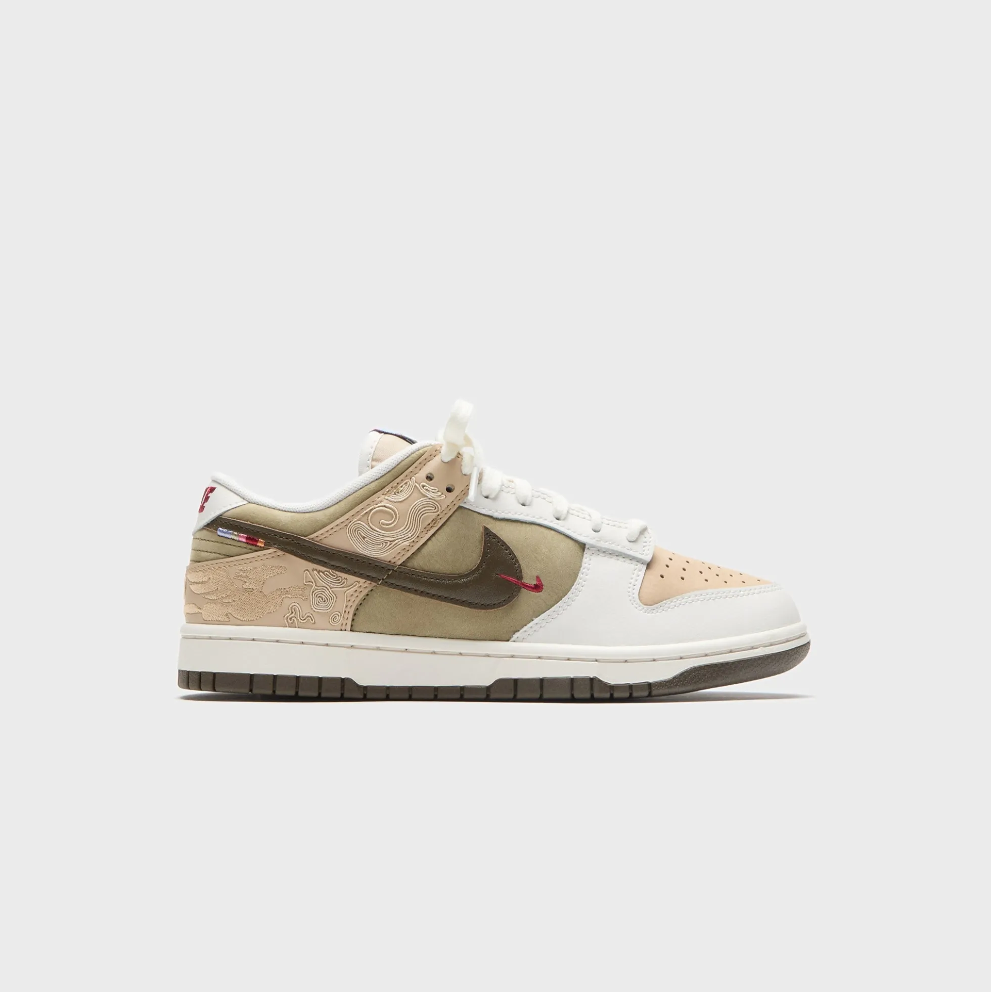 Dunk Low SE