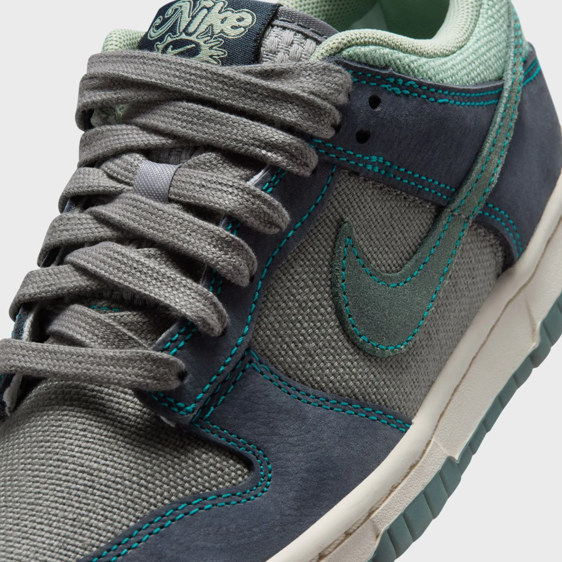 GS Dunk Low LV8 1