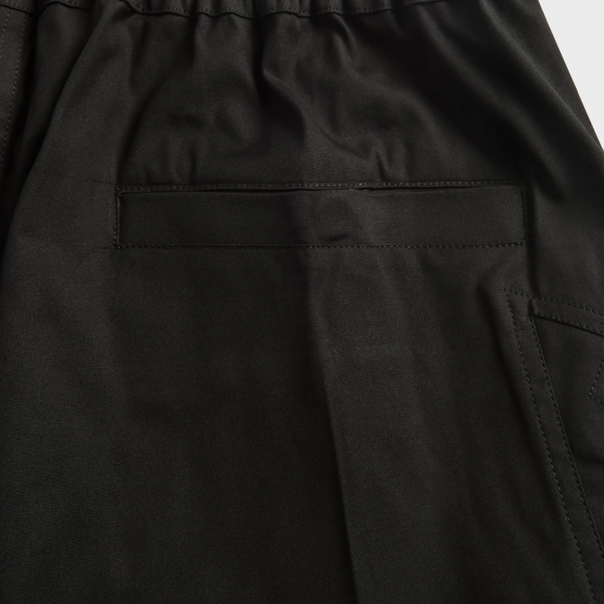 Heizer Bela Short
