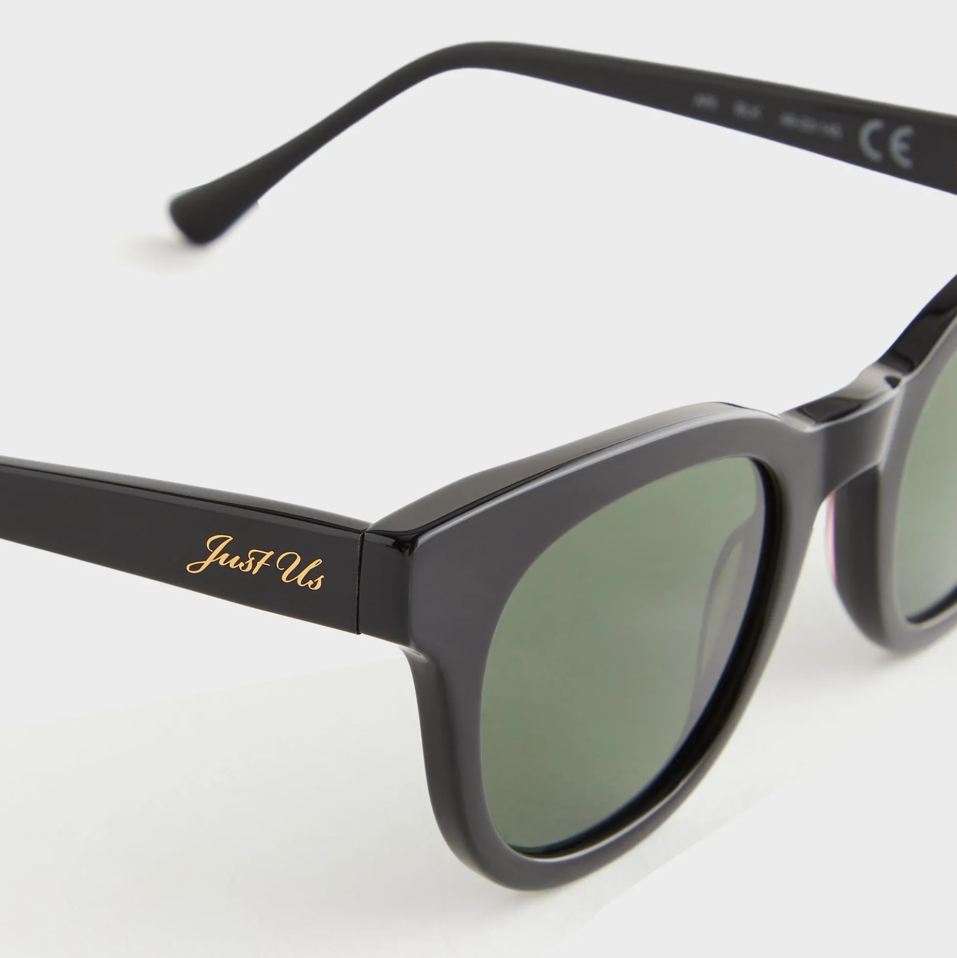 Kith Women Ari Black Sunglasses