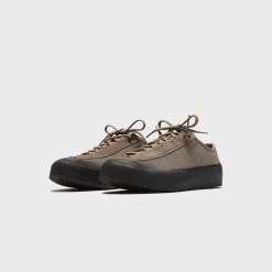 Low Top Sneakers
