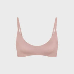 Matte Micro-Scoop Bra