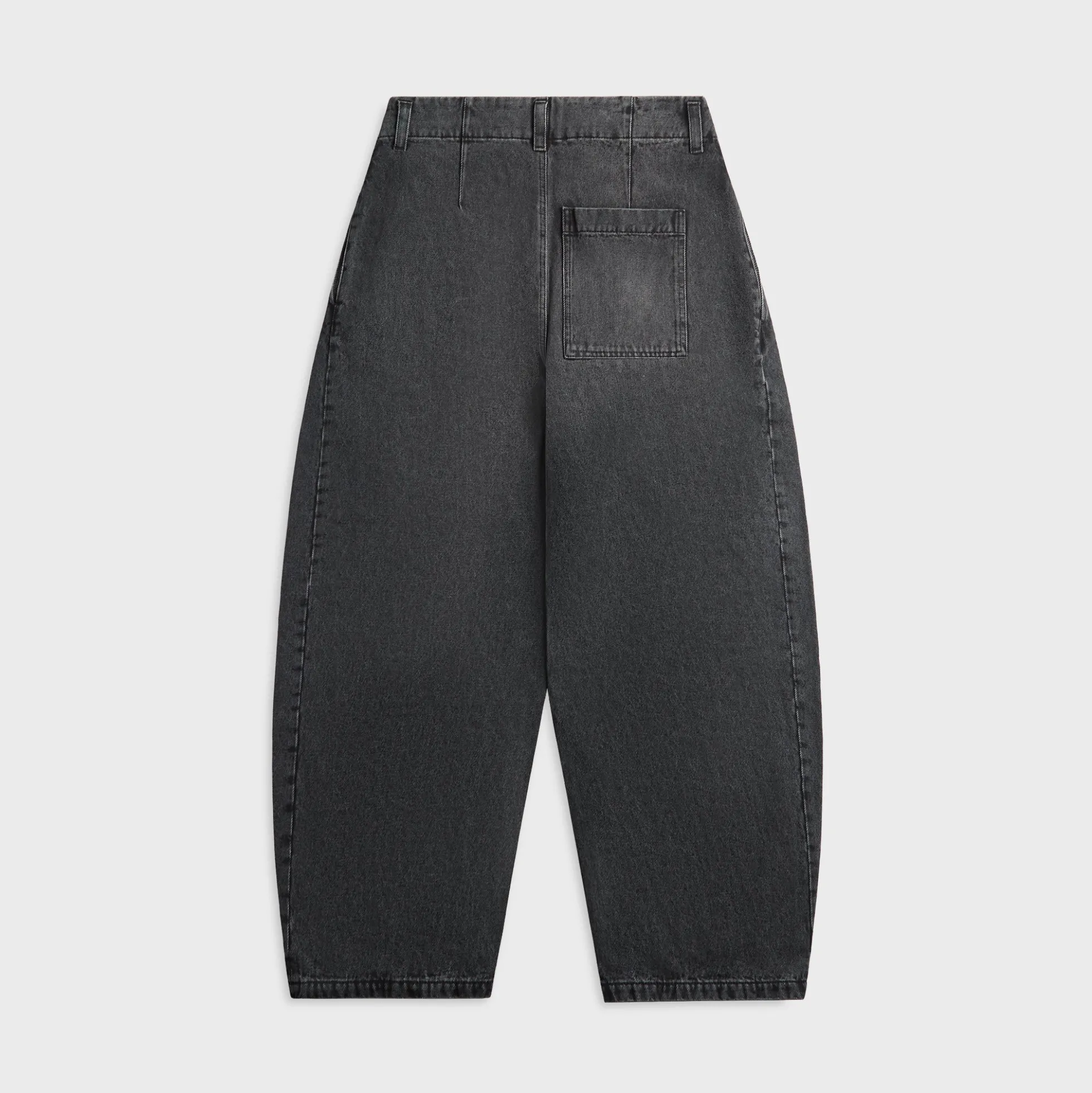 Pleated Jeans