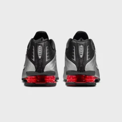 Shox R4