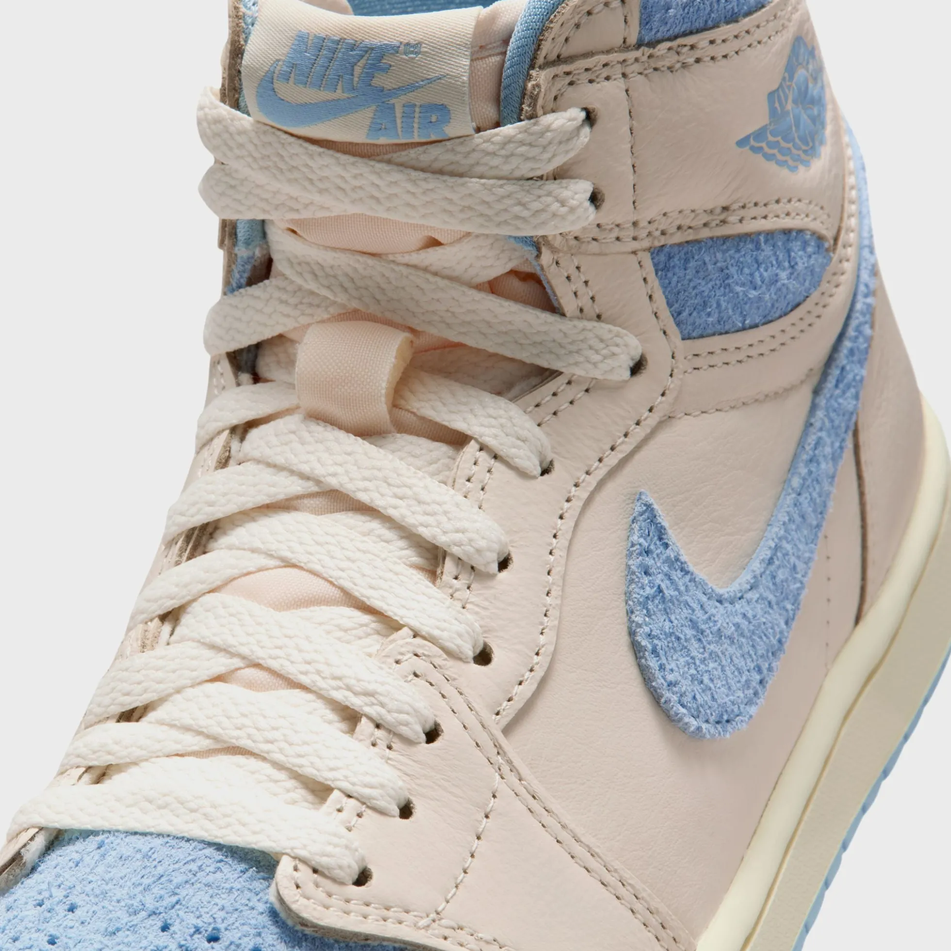 WMNS Air 1 Retro High OG