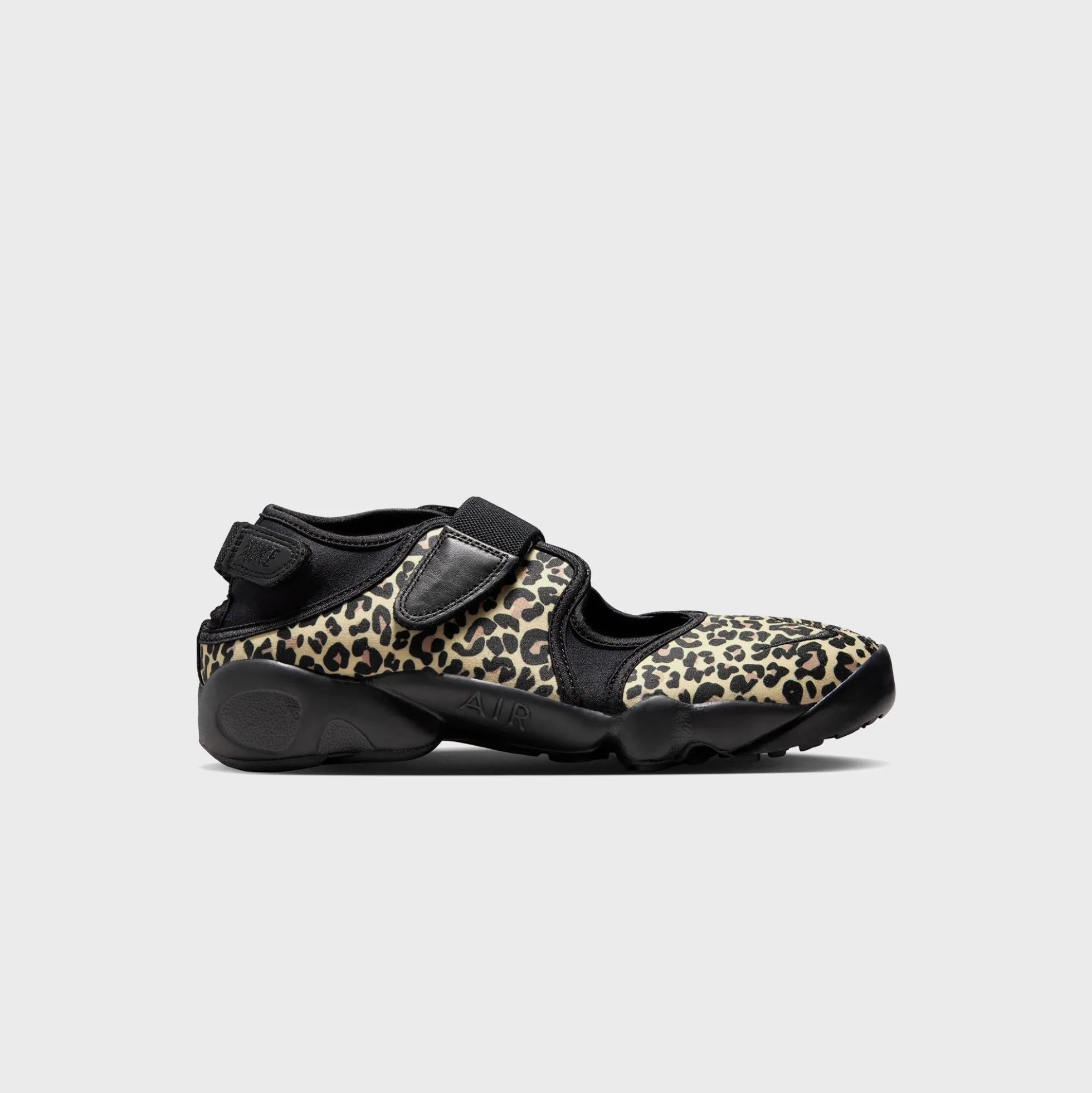 WMNS Air Rift