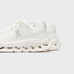 WMNS Cloudtilt