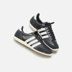 WMNS Japan