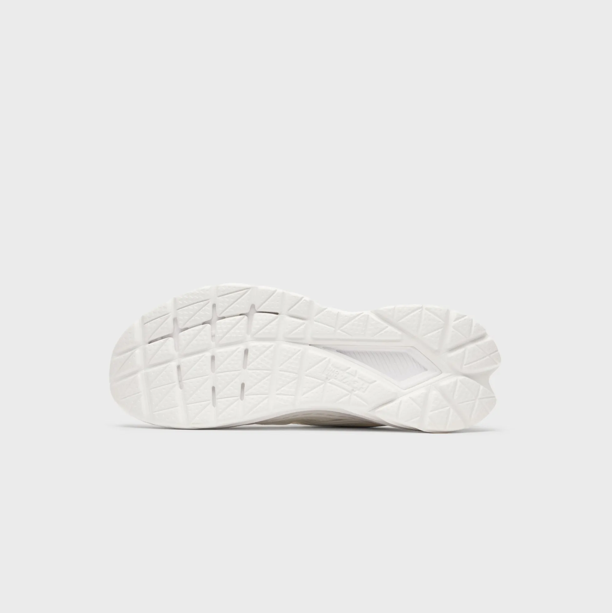 WMNS Mach Remastered