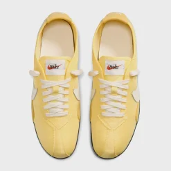 WMNS Moon Shoe OG