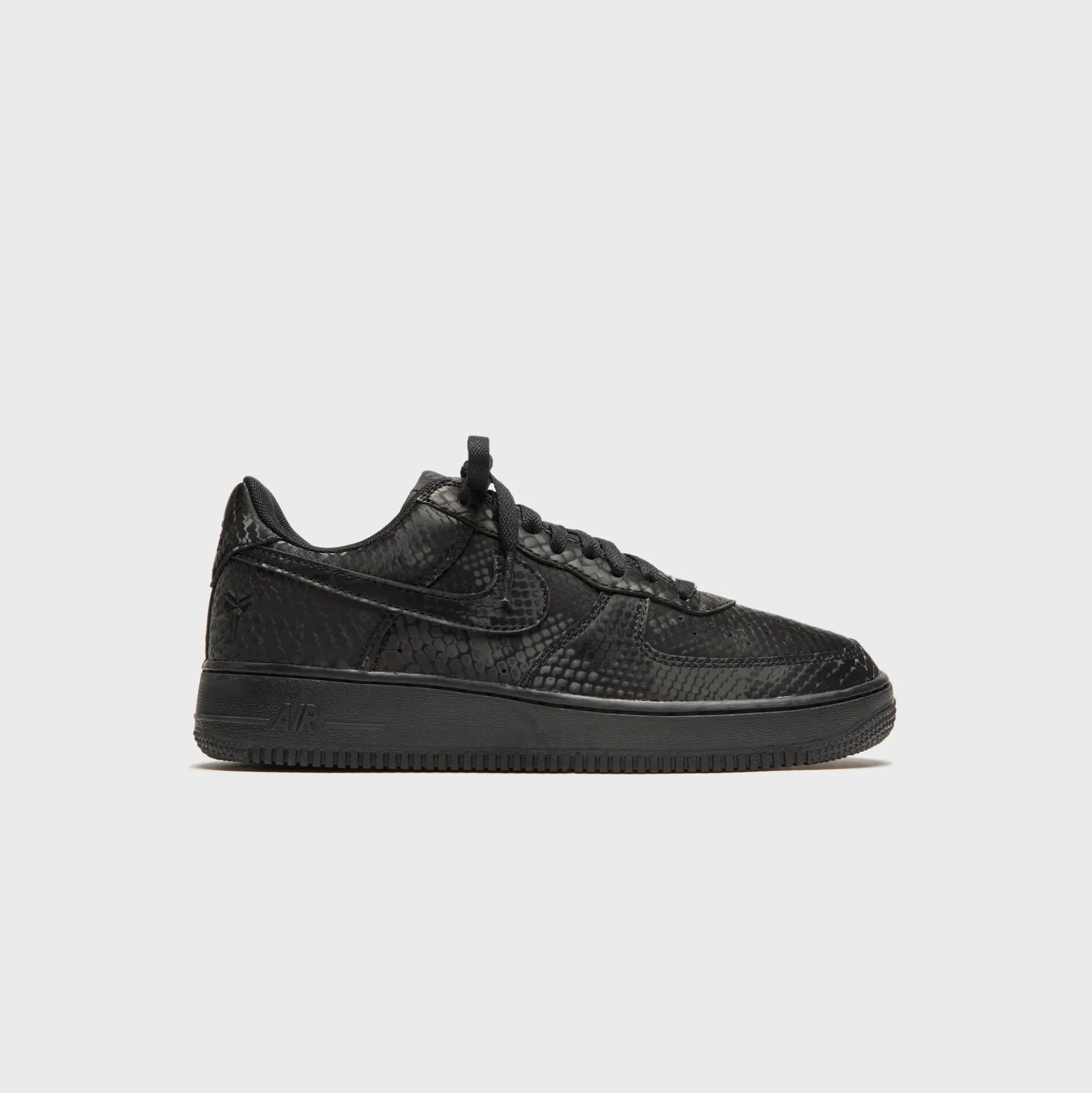 x Kobe Bryant Air Force 1 Low